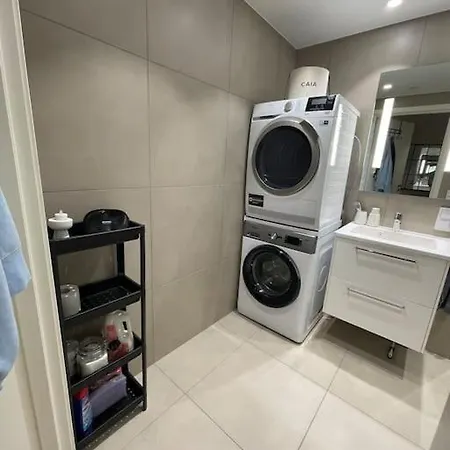 Modern Luxury Apartment, Two Bedrooms And Two Big Beds Apartment *