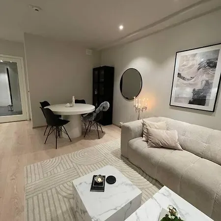דירה Modern Luxury Apartment, Two Bedrooms And Two Big Beds *
